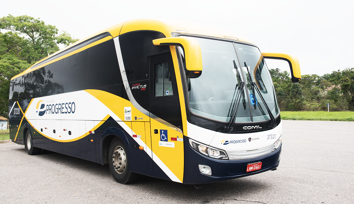 Chuva dentro de ônibus expõe problemas financeiros da Viação Progresso