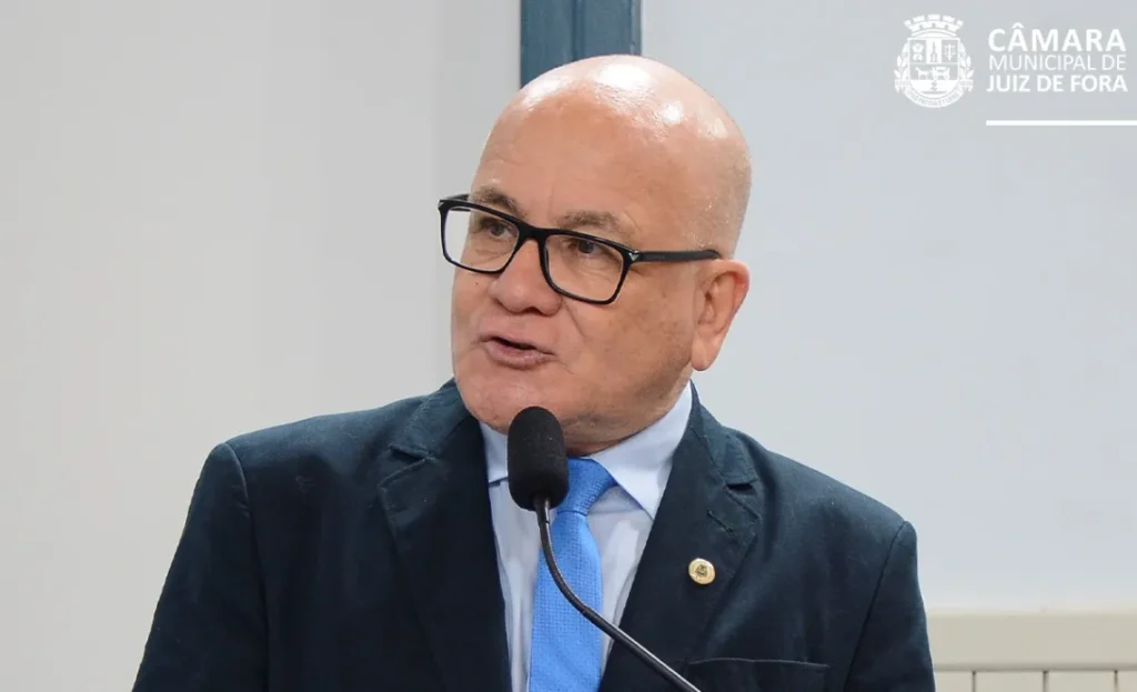 Garotinho é reeleito Presidente da Câmara Municipal de Juiz de Fora