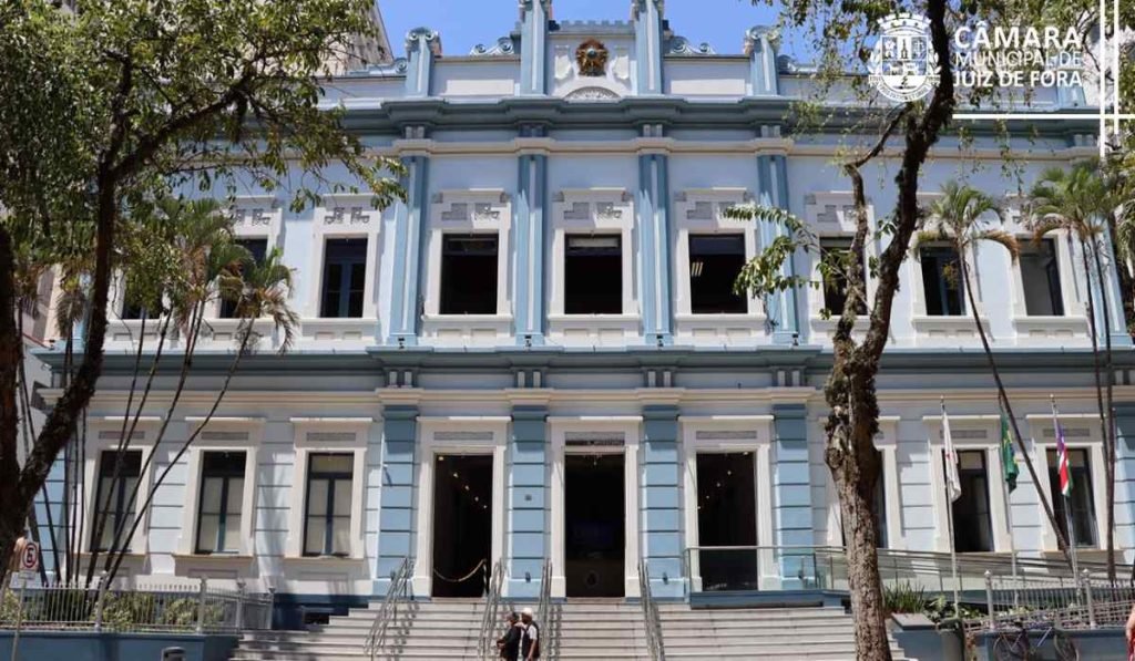 Câmara de Juiz de Fora aprova suspensão de protesto de dívidas em cartório por um ano