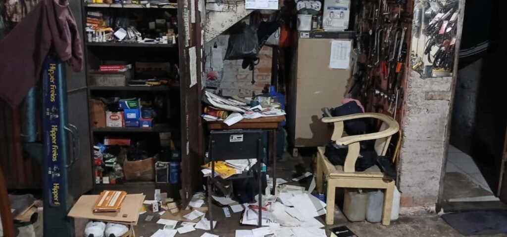 Furto em mecânica deixou R$ 15 mil de prejuízo