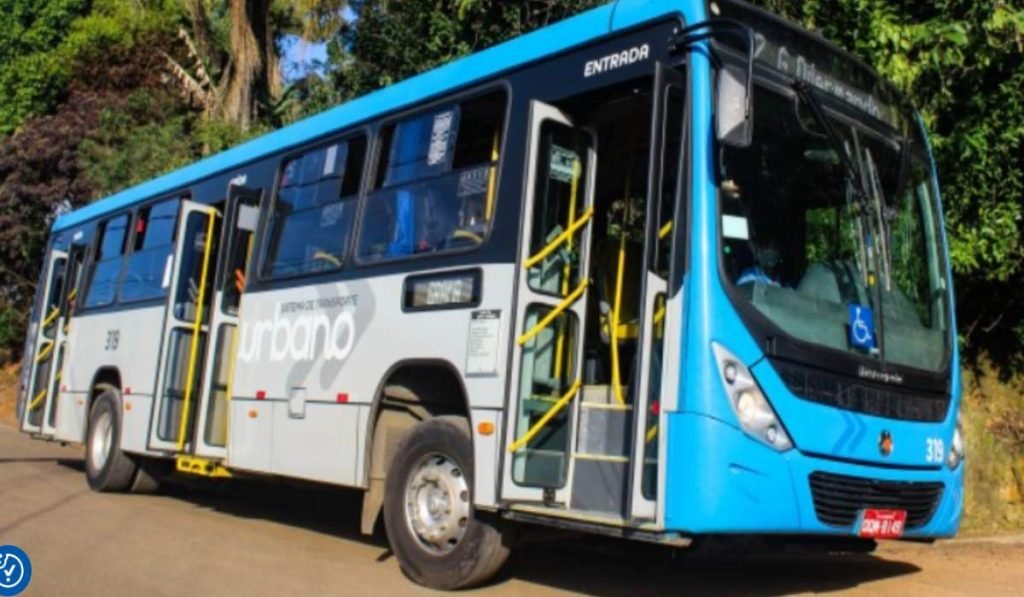 Pedido de CPI do Transporte Coletivo é protocolado na Câmara Municipal de Juiz de Fora 6 Pedido de CPI do Transporte Coletivo é protocolada na Câmara de Juiz de Fora Ônibus