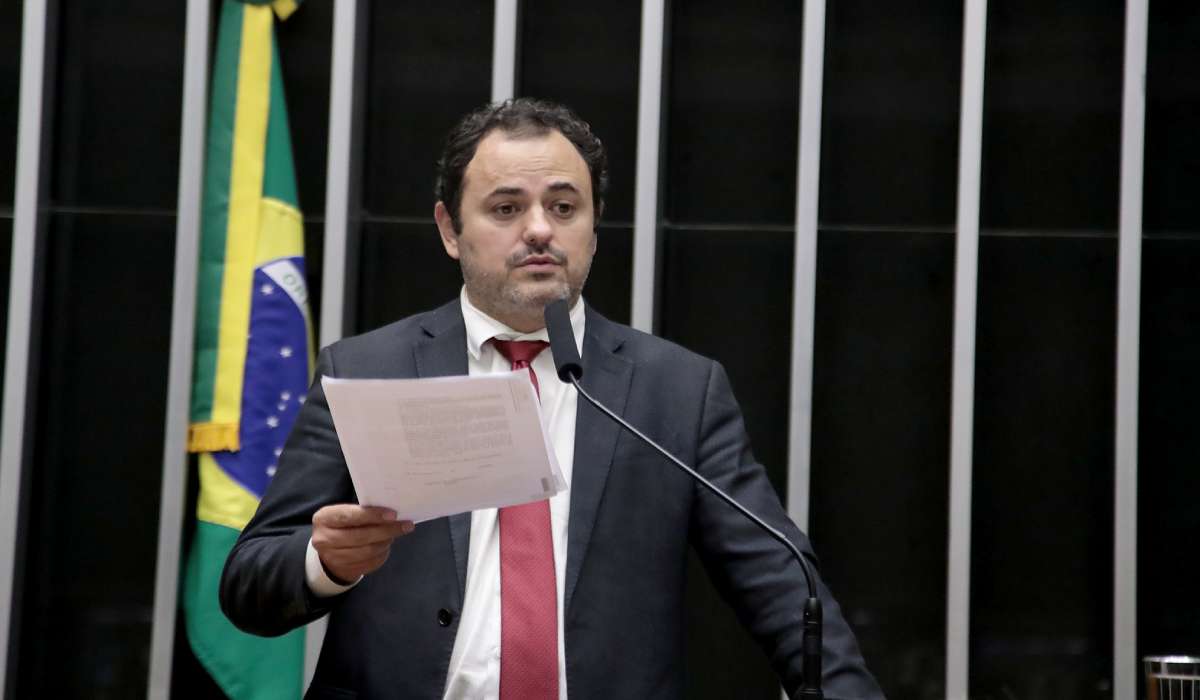 Glauber Braga