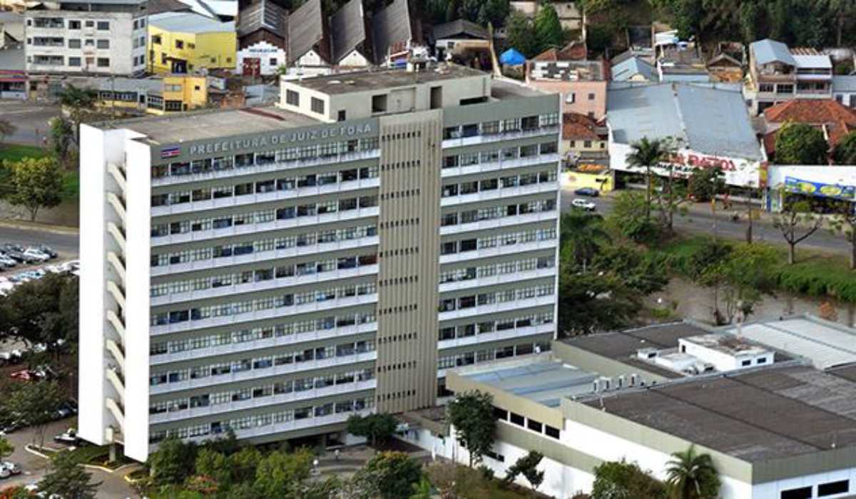 Redução da carga horária de servidores da Câmara e da Prefeitura de Juiz de Fora será analisada na Justiça