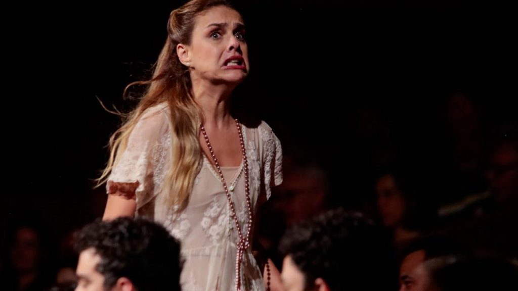 Em Juiz de Fora com O Cravo e a Rosa, Paloma Bernardi fala sobre viver Catarina e sua trajetória no teatro 1 Paloma Bernardi entrevista ao Folha JF
