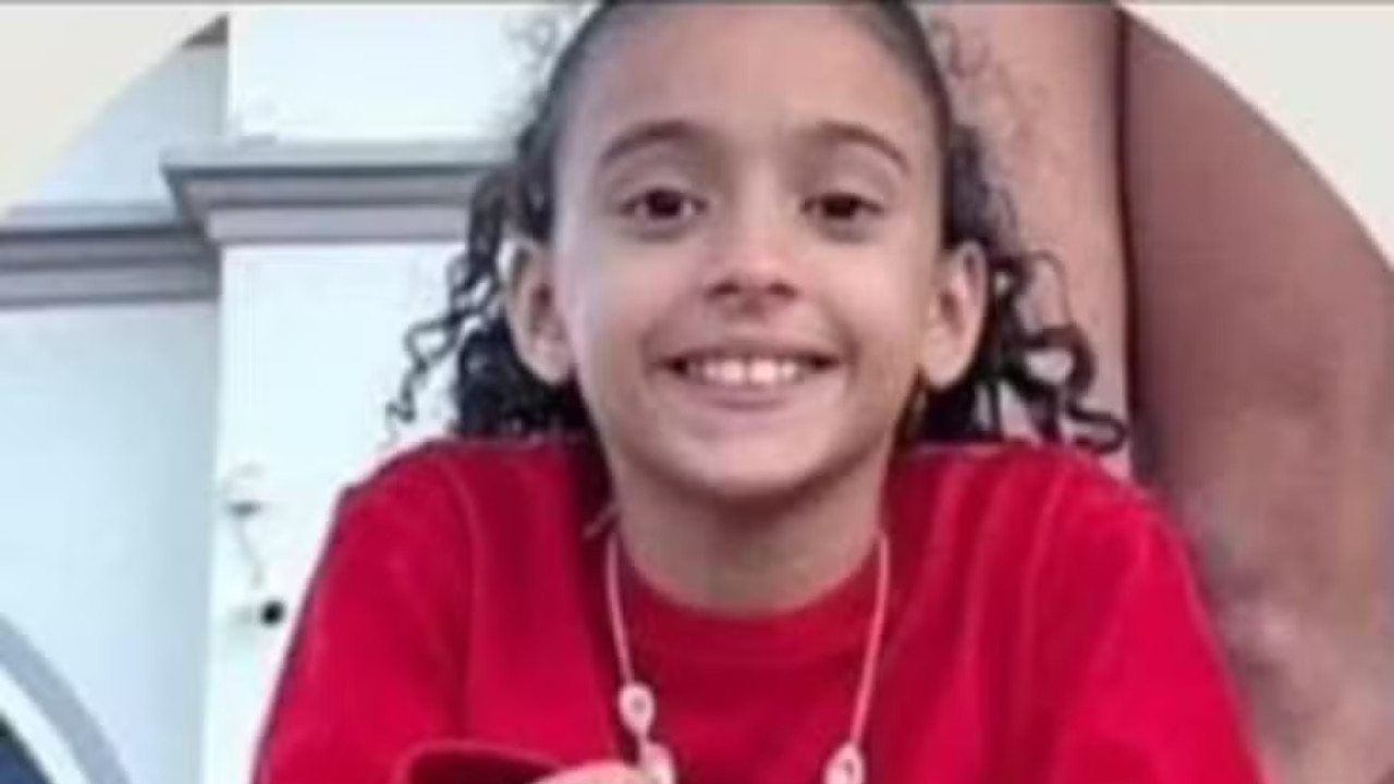 Menina Baleada Policial Penal