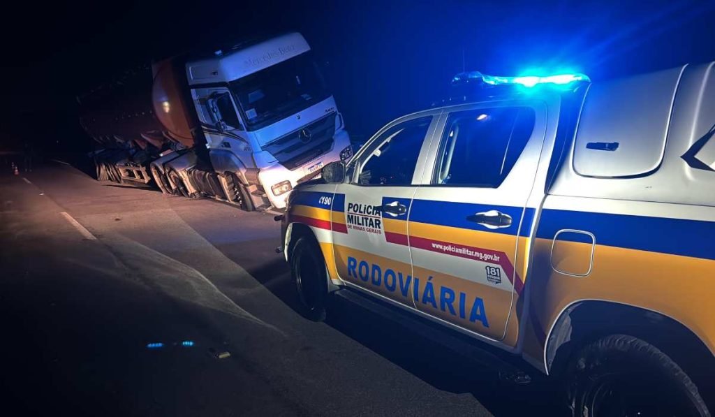 Carreta furtada no Ceasa foi recuperada pela Polícia Militar