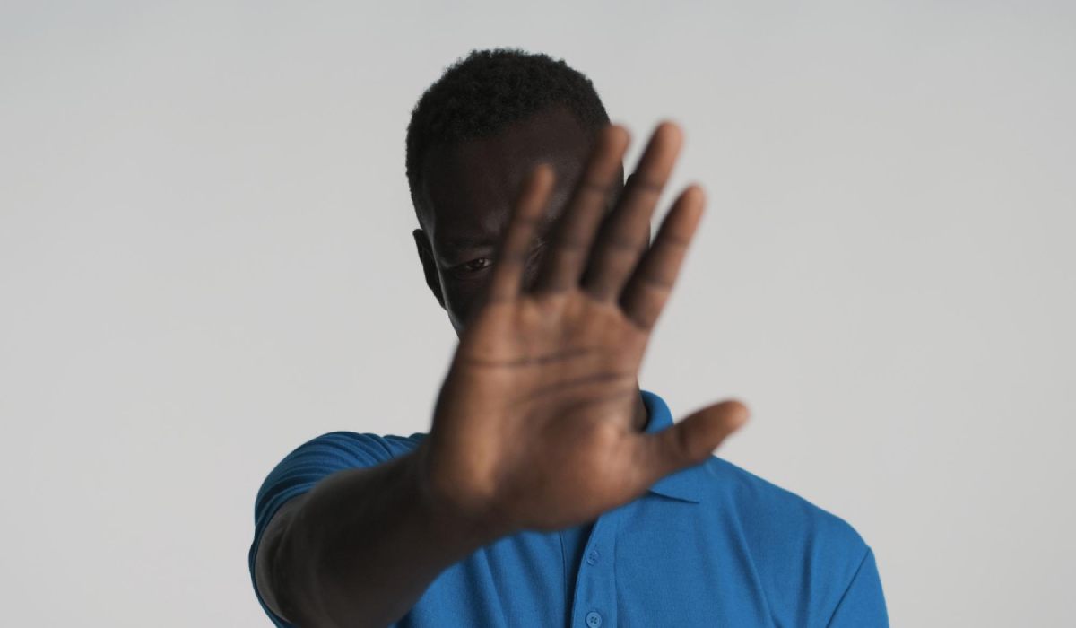 Porteiro é vítima de racismo em Juiz de Fora