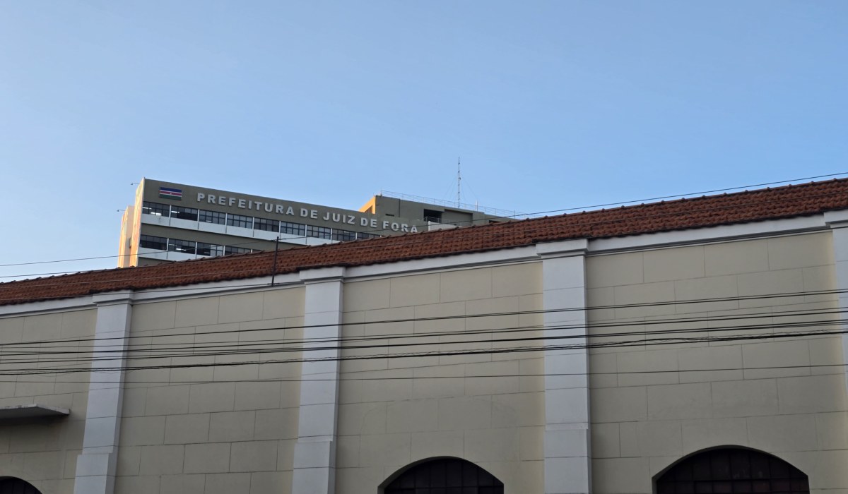 Atraso em repasses da Prefeitura deixa trabalhadores sem salário em Juiz de Fora