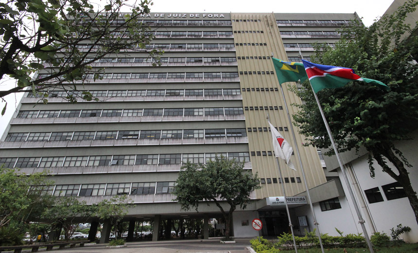 Funcionários revelam que estão com vencimentos atrasados
