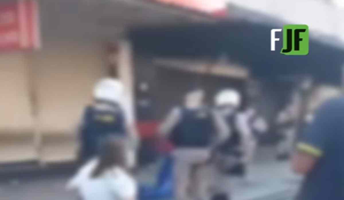 Briga em lanchonete na Avenida Getúlio Vargas, no Centro de Juiz de Fora, deixa três feridos