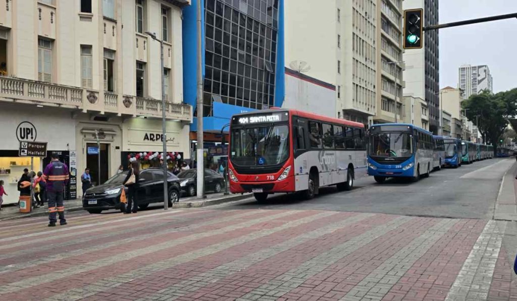 Haverá nova paralisação dos ônibus em Juiz de Fora, mesmo sem reajuste salarial dos rodoviários?