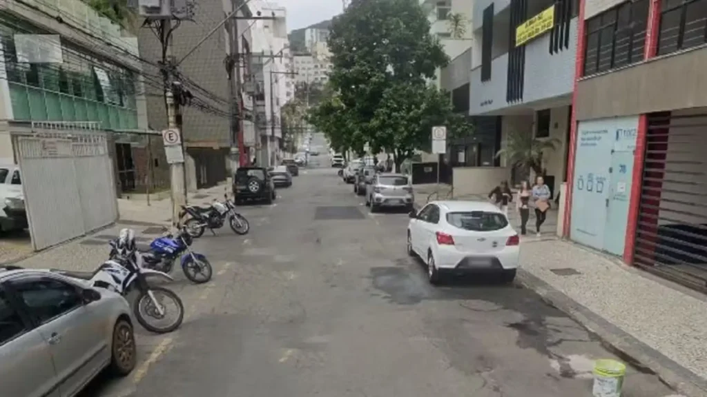 Rua Rei Alberto sentido invertido