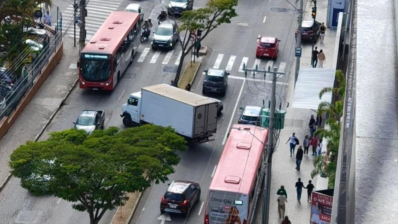 caminhao perde freio sao mateus