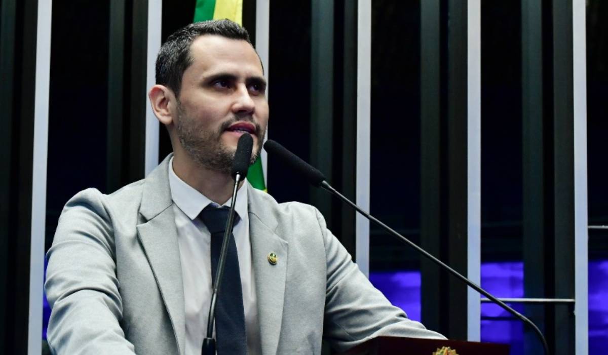 O Senador Cleitinho foi apontado pela pesquisa como o principal candidato ao governo