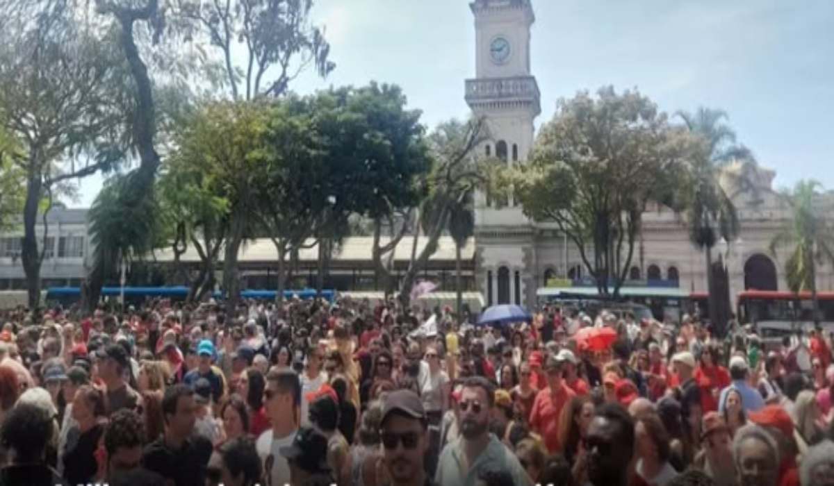 Ato contra a PEC da Blindagem e PL da Anistia em Juiz de Fora