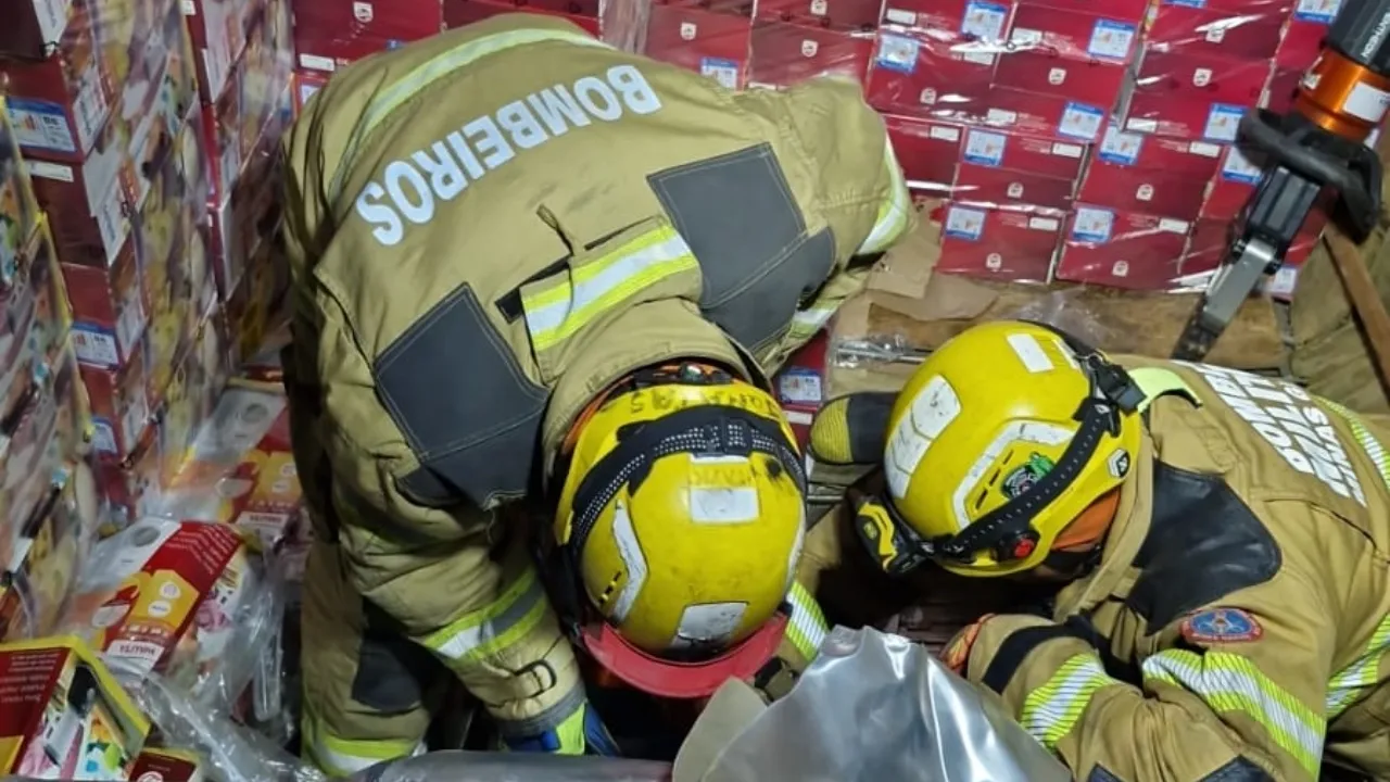 Bombeiros Carreta Tombou BR-040