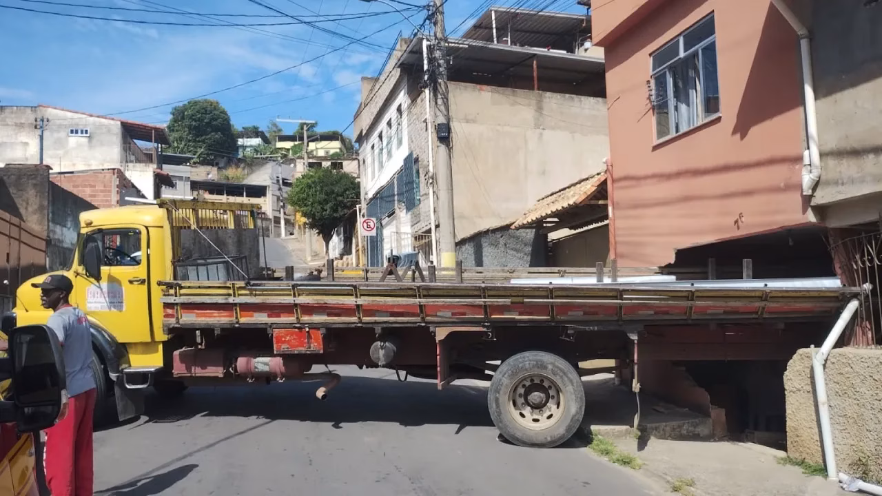 Caminhão Desgovernado Marubi Juiz de Fora