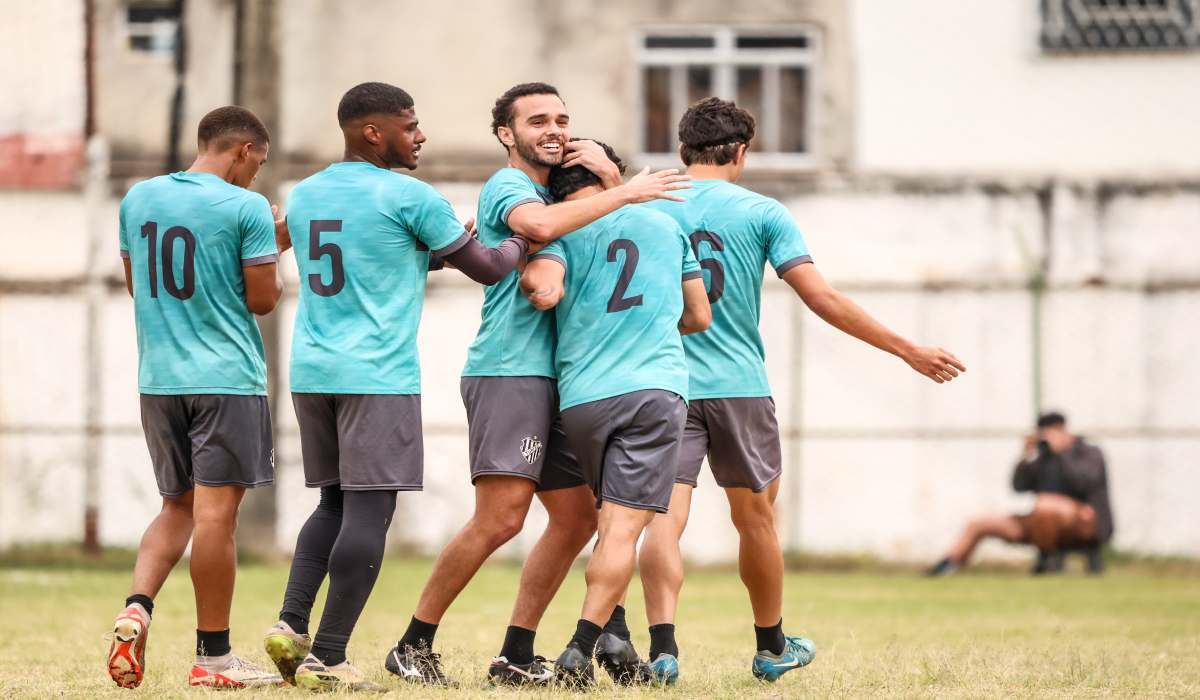 Elenco do Tupi para a disputa da Segunda Divisão do Campeonato Mineiro
