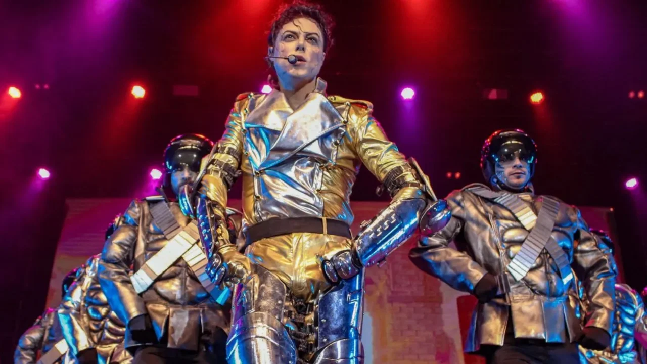 Rodrigo Teaser traz espetáculo em tributo a Michael Jackson para Juiz de Fora neste sábado