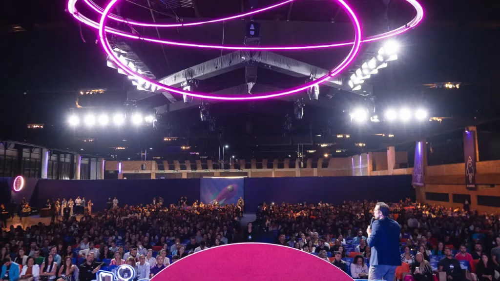 JF Summit 2025 começa hoje com imersão em negócios, tecnologia e inovação 1 JF Summit 2025 horarios palestras