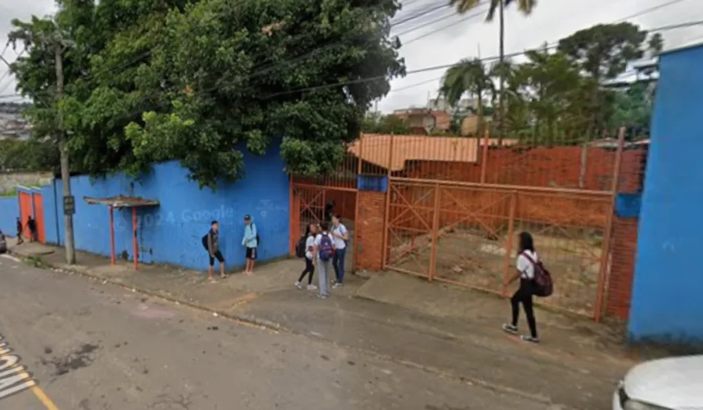 Escola Estadual Marechal Mascarenhas de Moraes, o Polivalente do Teixeiras