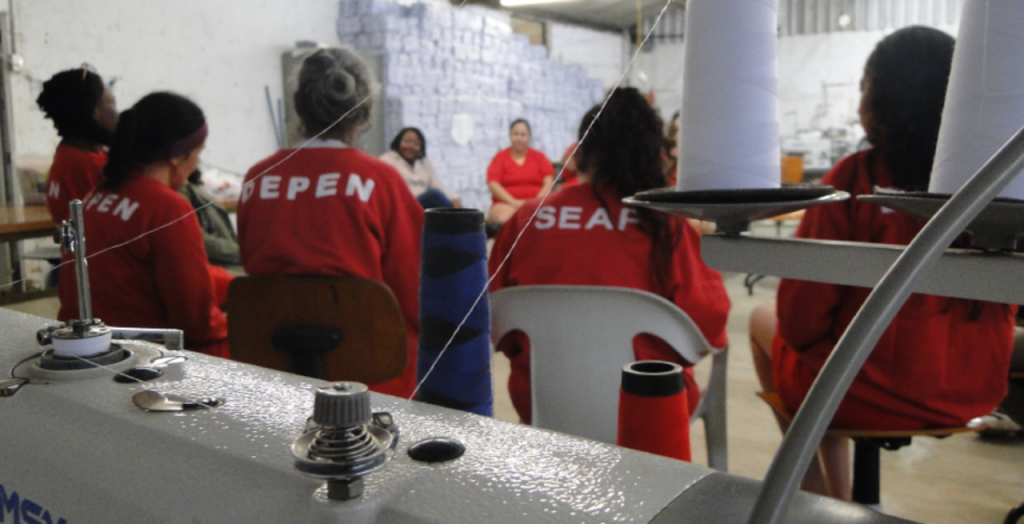 Oficinas de croche fazem parte de projeto integra em juiz de Fora