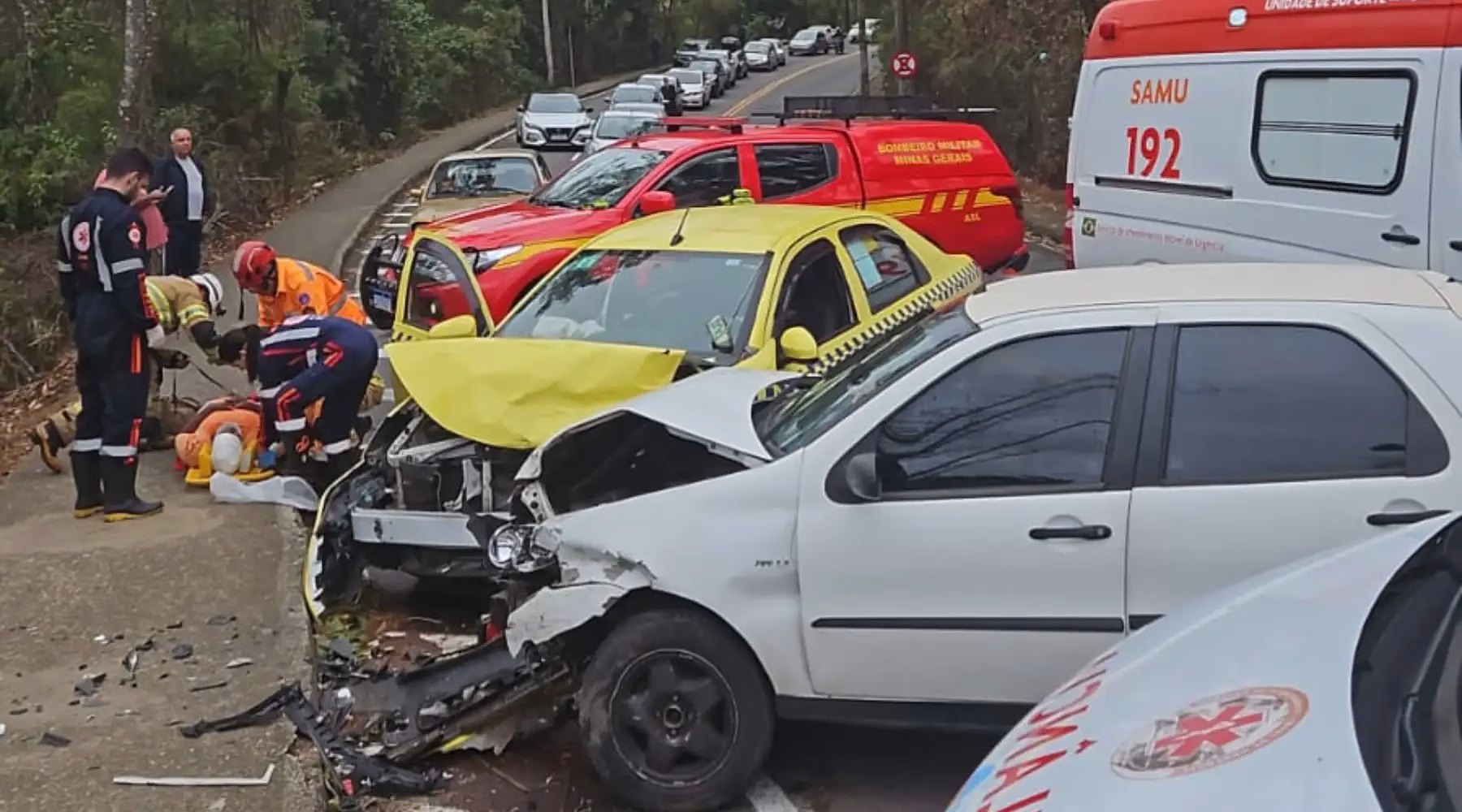acidente subida sao pedro juiz de fora