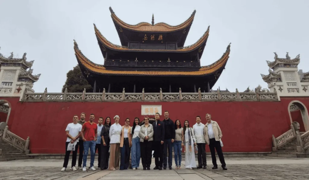 Viagem à China realizada por comitiva de Juiz de Fora