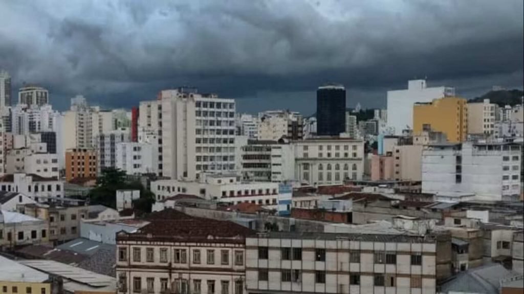 Previsão do tempo: chuva retorna a Juiz de Fora e semana pode ter acumulados elevados