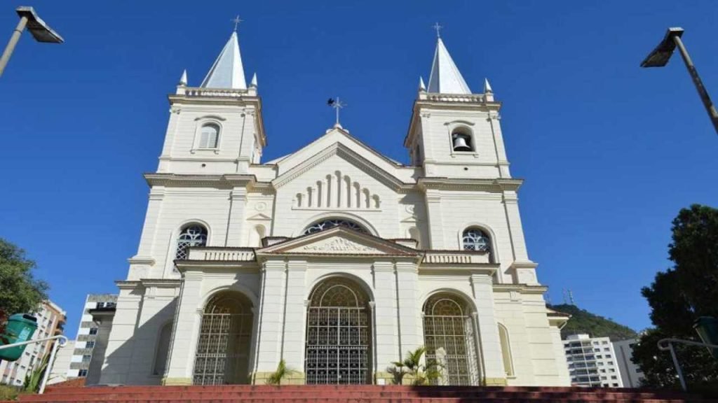 Dom Gil anuncia novas transferências de padres na região de Juiz de Fora