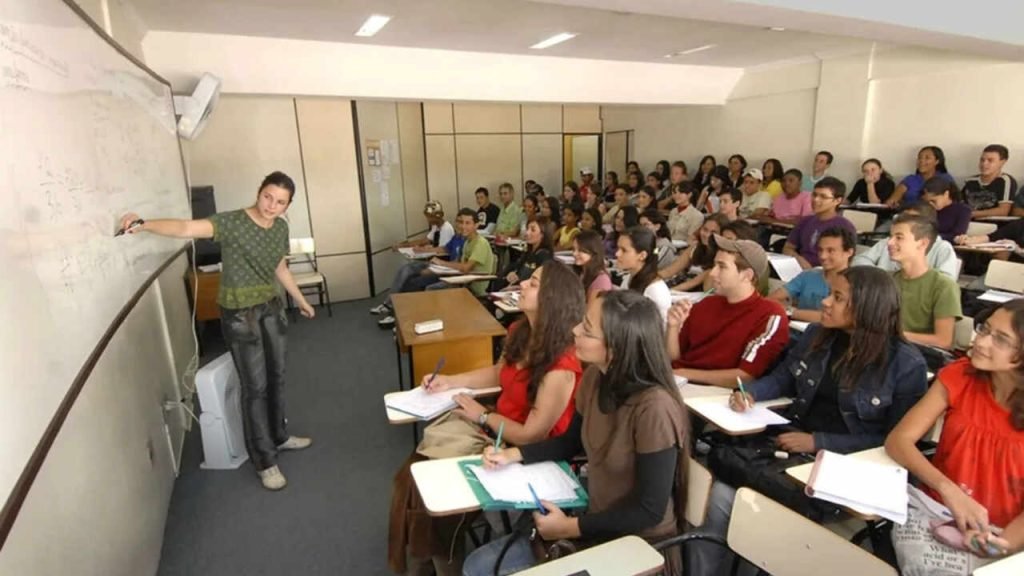 Secretaria de Educação amplia prazo para cadastro nos Cursos Populares para Concursos 5 cursos populares para concursos juiz de fora