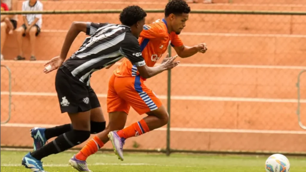 Tupi perde novamente e se complica na luta pelo acesso na Segunda Divisão do Mineiro 1 tupi jogo derrotado