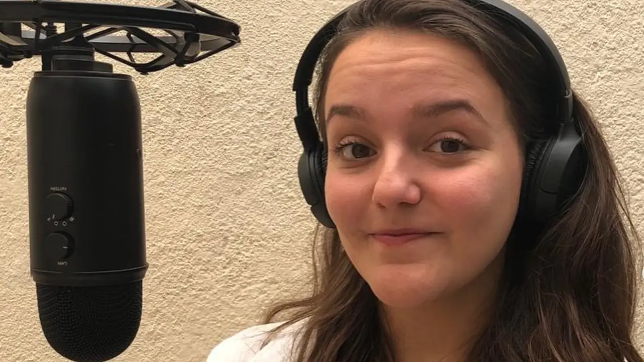 Dubladora Juiz de Fora Andressa Mello