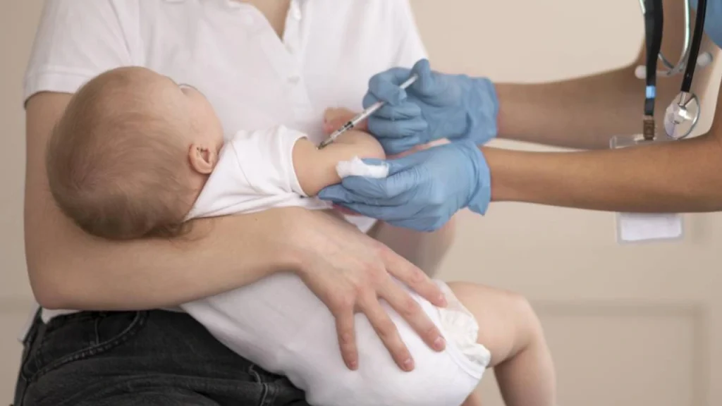 Minas recebe 62 mil doses da nova vacina contra vírus sincicial respiratório 2 vírus sincicial respiratório (VSR)
