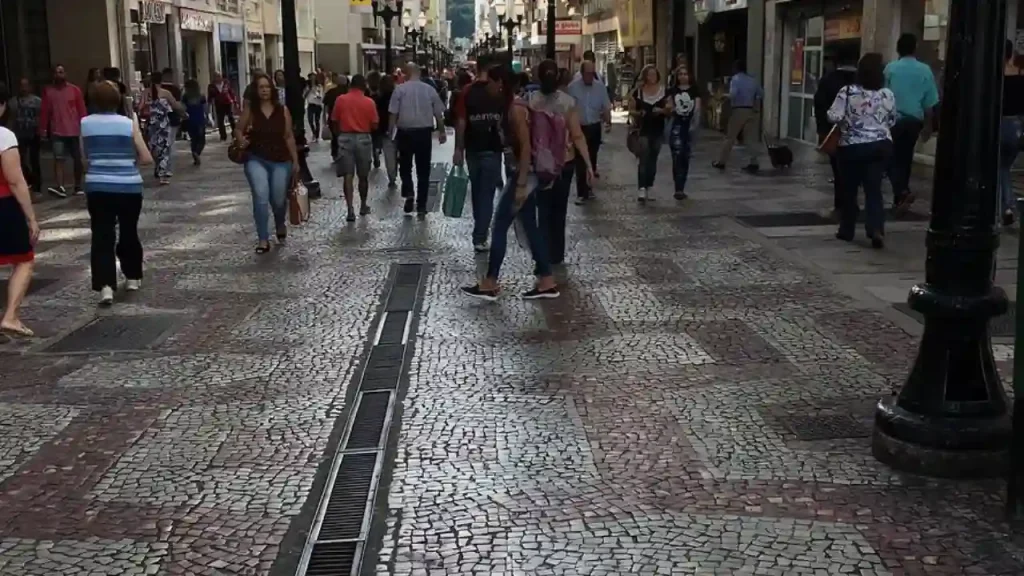calçadao da rua halfeld terá ato em solidariedade à Venezuela e contra os Atos de 8 de Janeiro