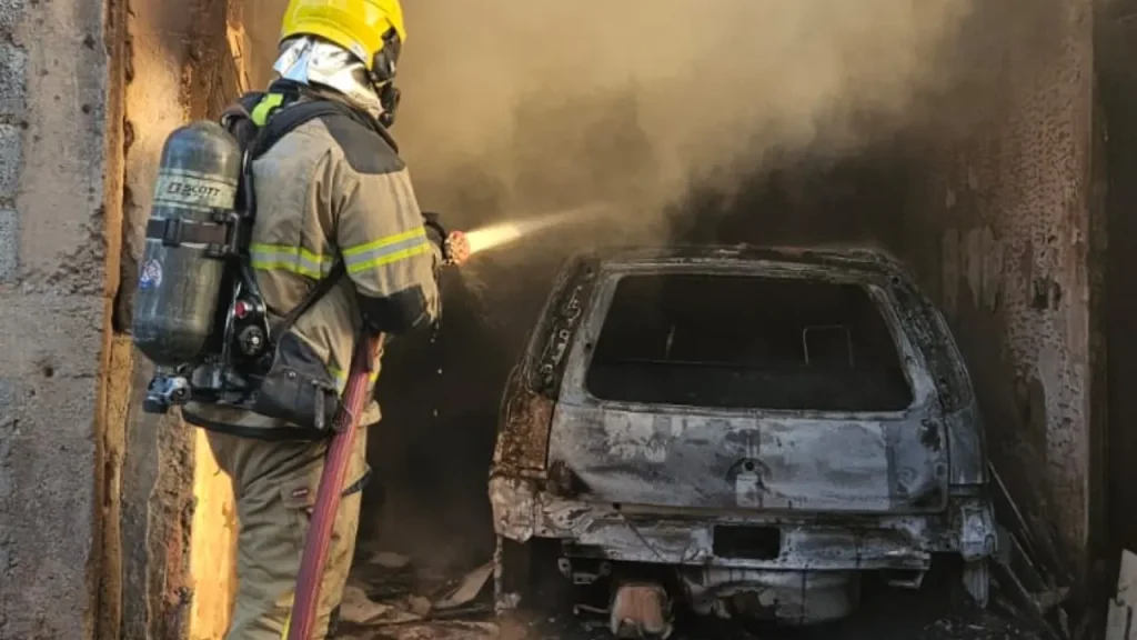 incendio jardim natal carro