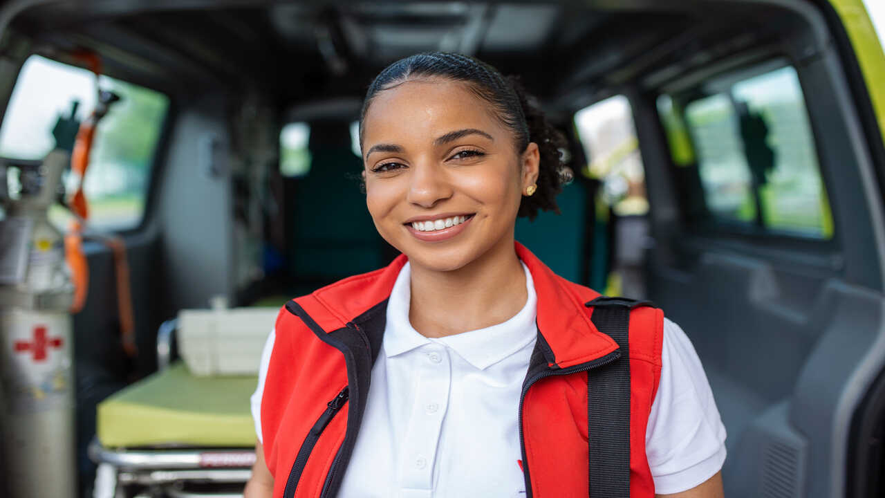 Juiz de Fora abre 13 vagas de emprego e estágio nas áreas de saúde, atendimento, tecnologia e manutenção