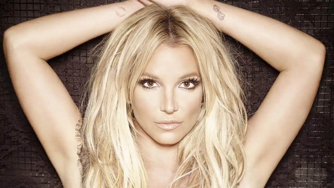 Britney Spears Contra