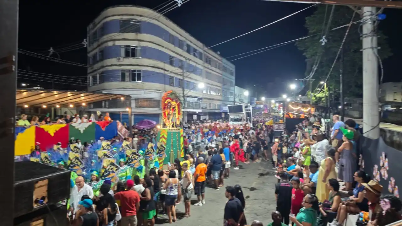Real Grandeza é campeã do Carnaval 2026 em Juiz de Fora; Unidos do Ladeira vence no Grupo de Apoio