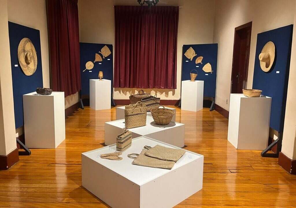 Exposição sobre arte dos trançados é aberta no Forum da Cultura, no Centro de Juiz de Fora