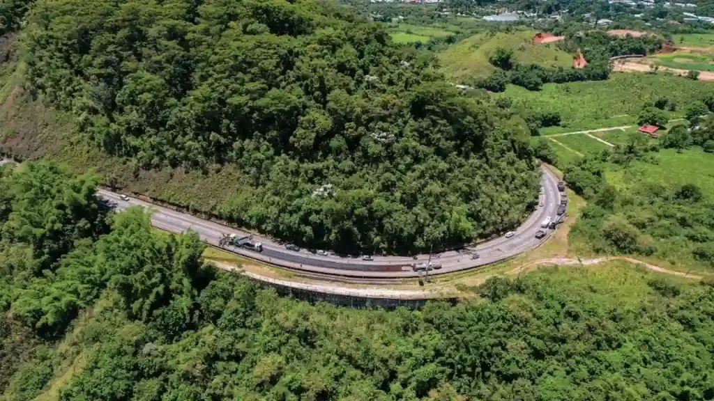 BR-040 registra mais de 324 mil veículos durante o Carnaval entre JF e Rio