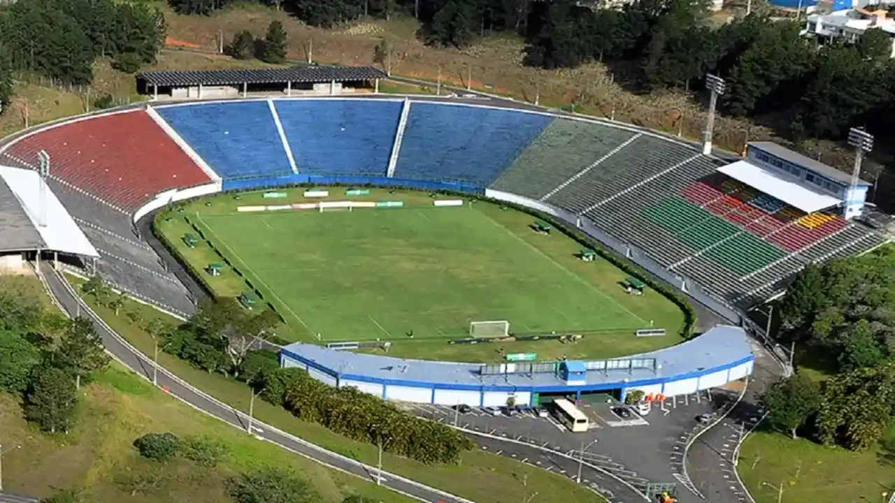 Athletic avalia Estádio Mário Heleno para jogo da Copa do Brasil, mas opção por Juiz de Fora é improvável