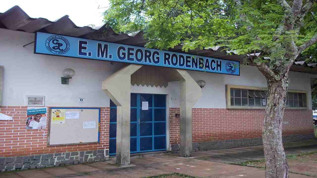 Escolas e creches municipais retomam atividades em Juiz de Fora