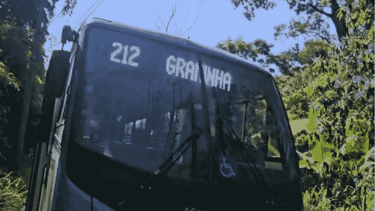 Nova linha de ônibus começa a atender o bairro Graminha