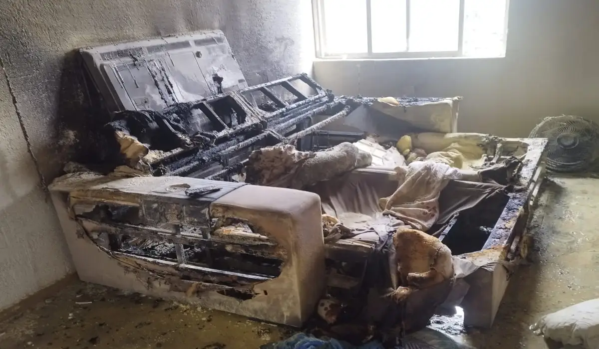 Incêndio foi causado após criança mexer em isqueiro