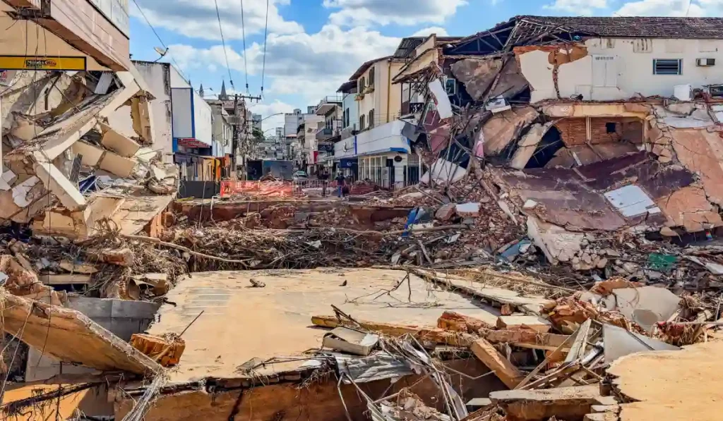 Prefeitura de Ubá cria fundo de apoio para comerciantes atingidos pelas enchentes e libera auxílio reconstrução de até R$ 10 mil