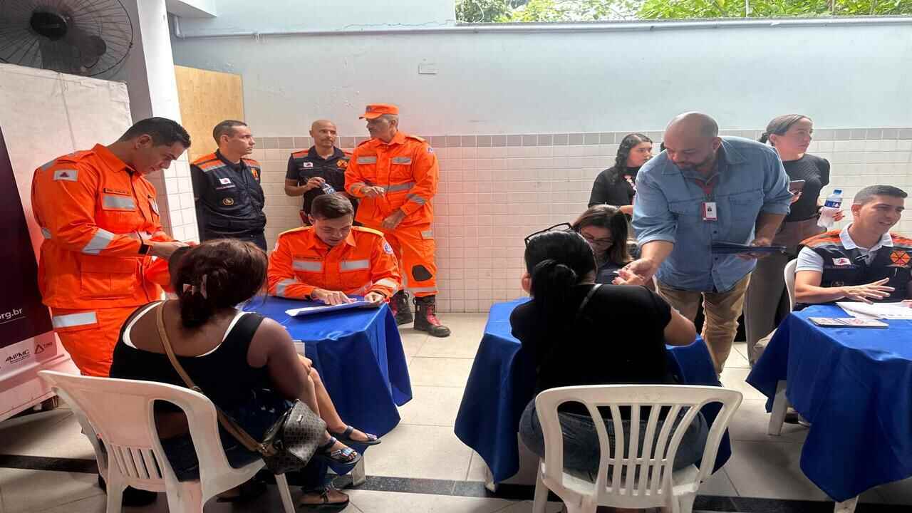 Ubá garante cartão humanitário de R$ 810 para famílias atingidas pelas chuvas