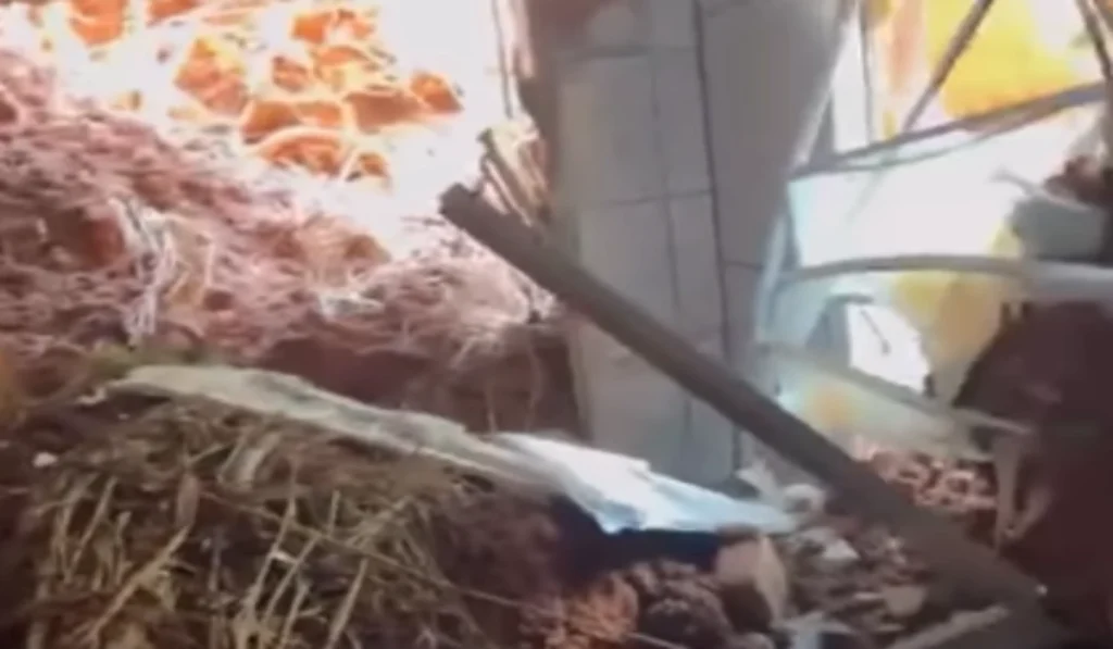 Deslizamento Rua Rosa Sffeir voltou a atingir moradores do Vitorino Braga, em Juiz de Fora