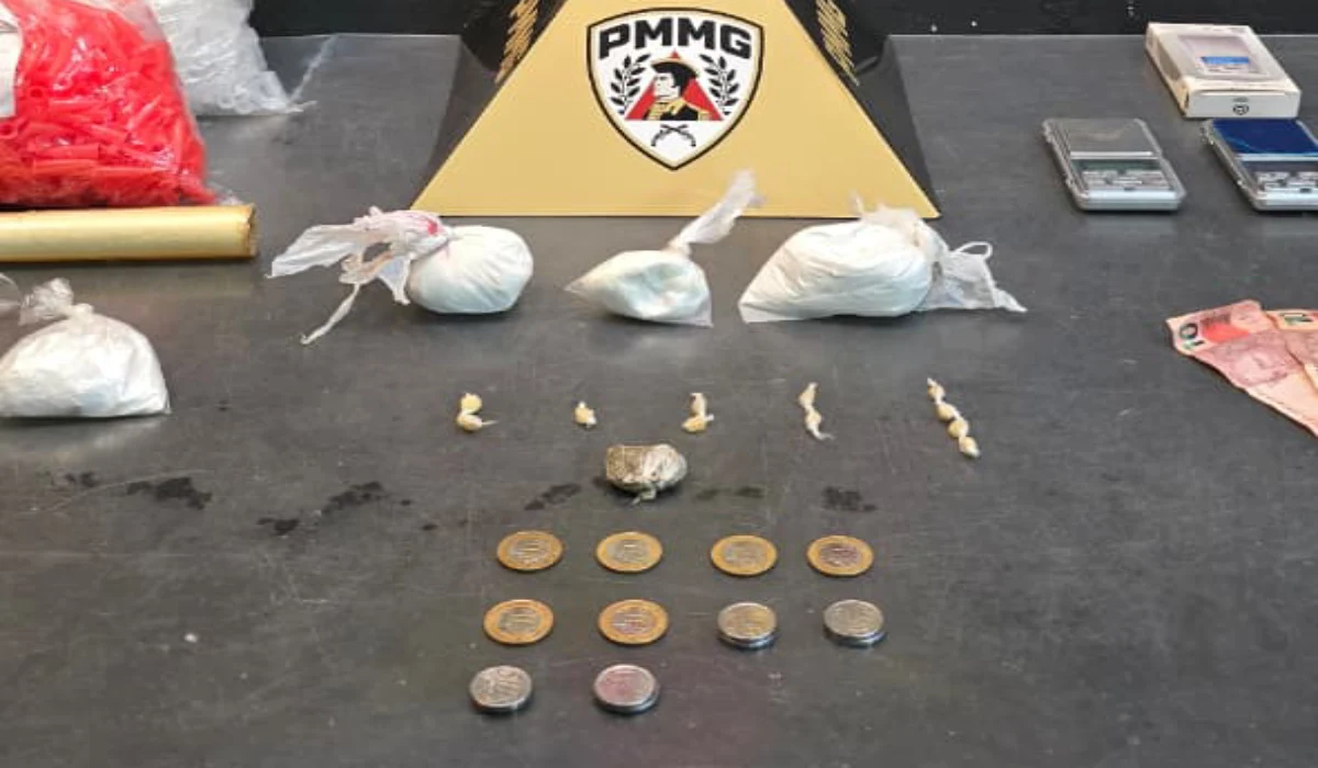 Drogas apreendidas no bairro Linhares, em Juiz de Fora