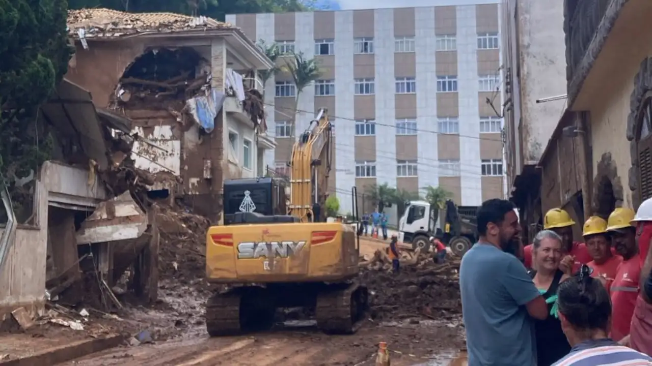 paineiras evacuado auxilio emergencial moradores zona da mata. kit recomeço